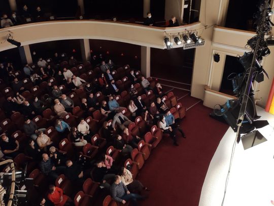 Przy pełnej widowni - kultura wolna od lockodownu. Teatr, filharmonia, kino przyciągają jak magnes