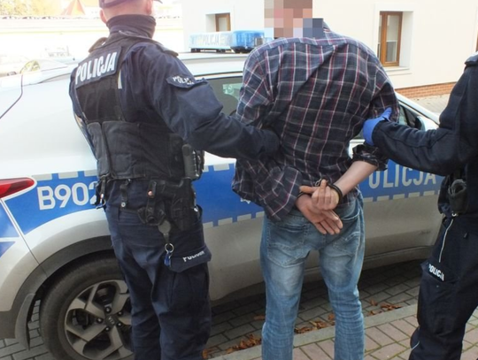 Rodzina grała na zwłokę, on ukrył się na strychu. Tak wpadł 30-latek