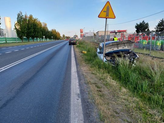 Rozbił samochód rodziców. 18-latek kompletnie pijany