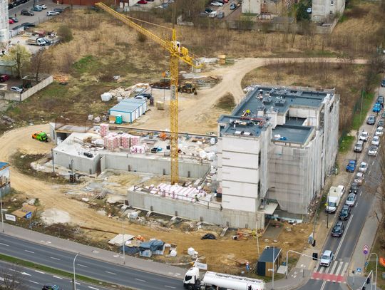 Ruszy II etap. Zabudowują pofabryczną działkę