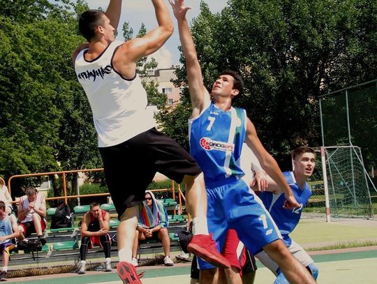 Ruszyła letnia liga basketu