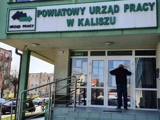 Rynek pracy już nie tak stabilny? Coraz więcej osób bez pracy 𝐍𝐎𝐖𝐄 𝐃𝐀𝐍𝐄 𝐙 𝐊𝐀𝐋𝐈𝐒𝐙𝐀