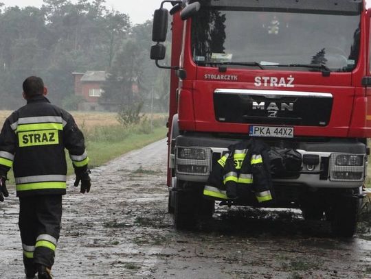 Rytel po nawałnicach czeka na pomoc. Odpowiadają strażacy