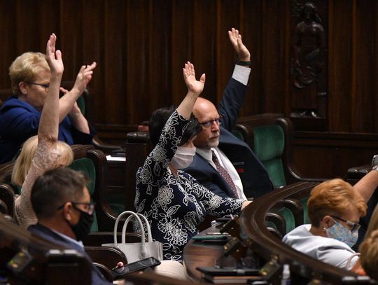 Sejm uchwalił podwyżki dla polityków. Jak głosowali kaliscy posłowie?