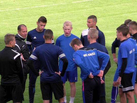 Seniorzy ograli juniorów. Wewnętrzny sparing w KKS-ie