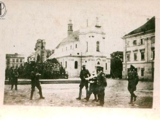 Setki wspomnień wojennych zbrodni. Wśród nich opowieść kaliszanki