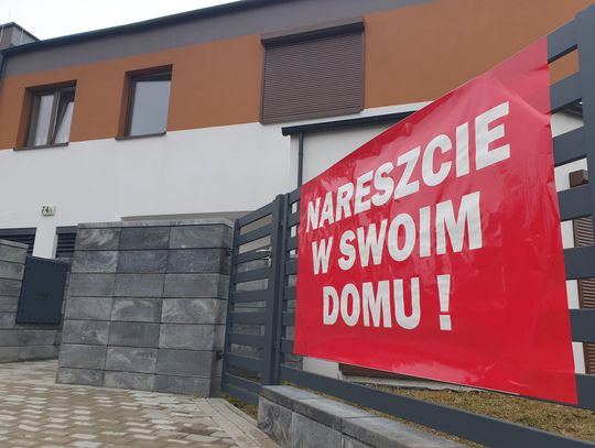 Siła wspólnoty. Parapetówka na Osiedlu Dębowym. Deweloper wciąż bez kary