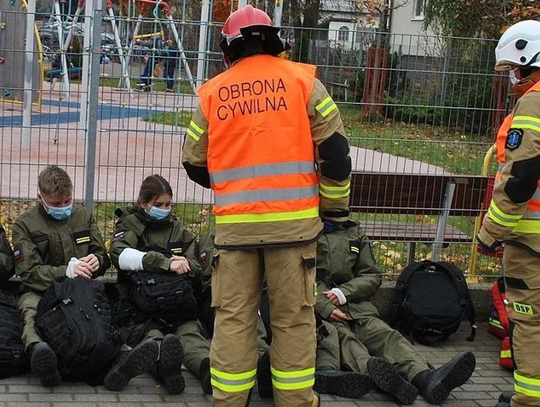 „SKANDAL i kompromitacja”. Pieniądze na bezpieczeństwo COFNIĘTE