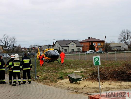 Śmigłowiec LPR interweniował w szkole w gminie Blizanów ZDJĘCIA