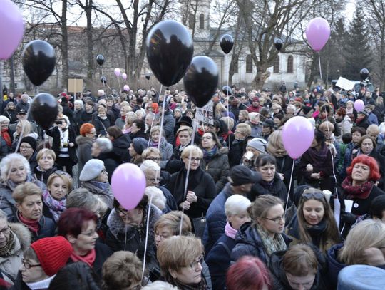 Solidarność naszą bronią. Strajk Kobiet w Kaliszu ZDJĘCIA