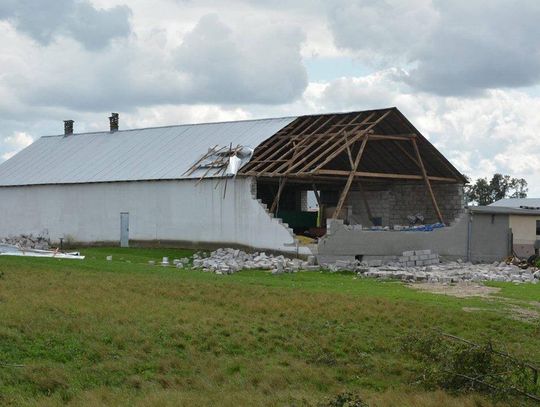 Sośno wciąż potrzebuje pomocy po sierpniowych nawałnicach. Jadą tam nas strażacy