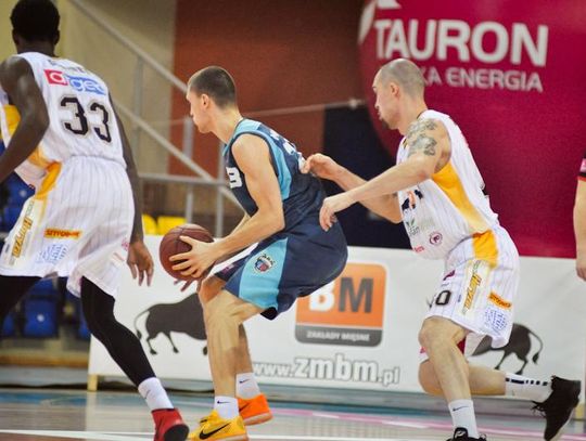 „Stalówka” wraca do Areny. W niedzielę z Dąbrową