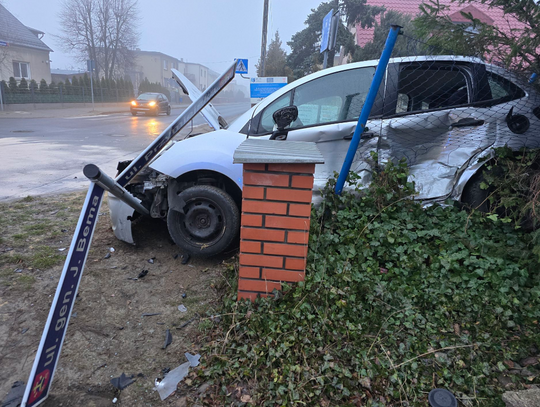 Stłuczka na skrzyżowaniu. Dzieci trafiły do szpitala