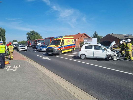 Wypadek na Wrocławskiej. Trzy osoby trafiły do szpitala