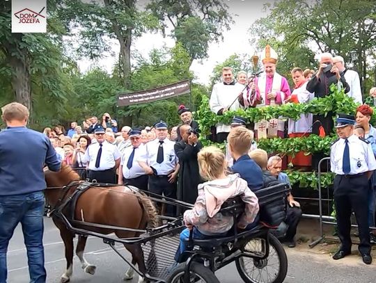 Święcenie zwierząt w Mikstacie WIDEO