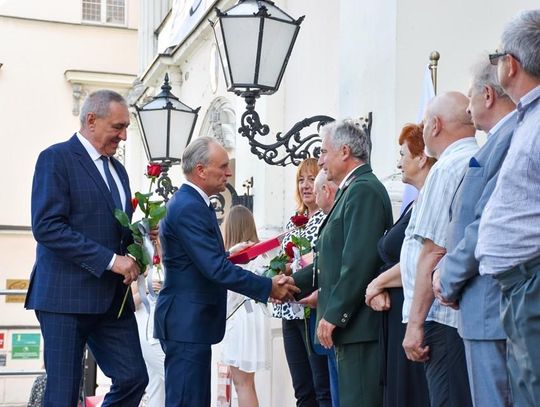 Święto Powiatu Kaliskiego w letniej odsłonie. Uhonorowano zasłużonych ZDJĘCIA