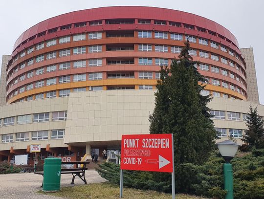 Szczepienia przeciw COVID-19 idą pełną parą. Szpital rozważa uruchomienie dodatkowych punktów