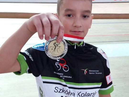 Szkółka z medalami. Sukcesy młodych kolarzy z Kalisza