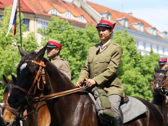 Sztandar dla 17 Kompanii Rozpoznawczej Ułanów Wielkopolskich ZDJĘCIA