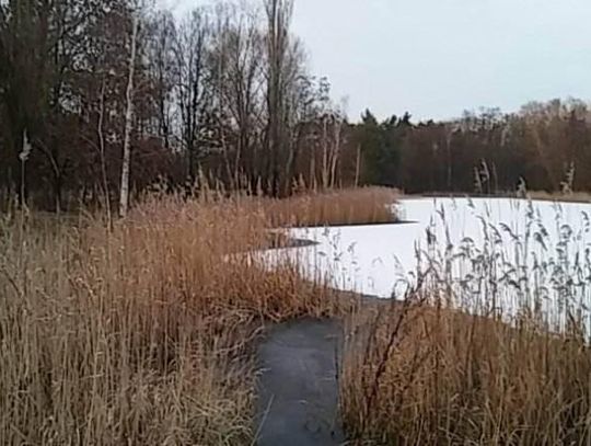 Szukali dziecka pod lodem. Zgłoszenie okazało się żartem