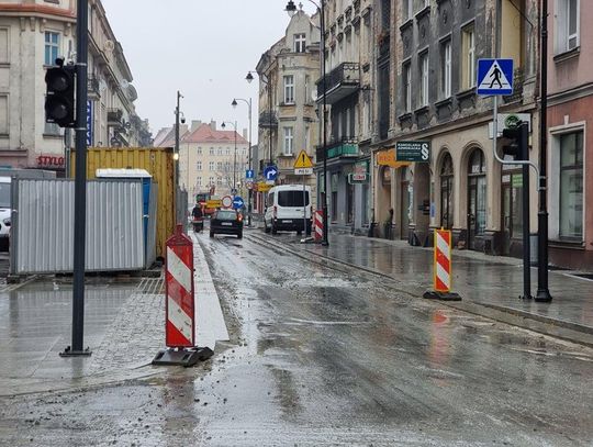 Szykują się utrudnienia na ul. Śródmiejskiej. Drogowcy będą układać warstwę bitumiczną