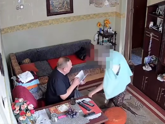 Tak działał oszust w biały dzień. Nie wiedział, że jest nagrywany WIDEO