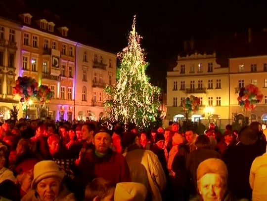 Tak wyglądała sylwestrowa zabawa w Kaliszu 17 lat temu! WIDEO