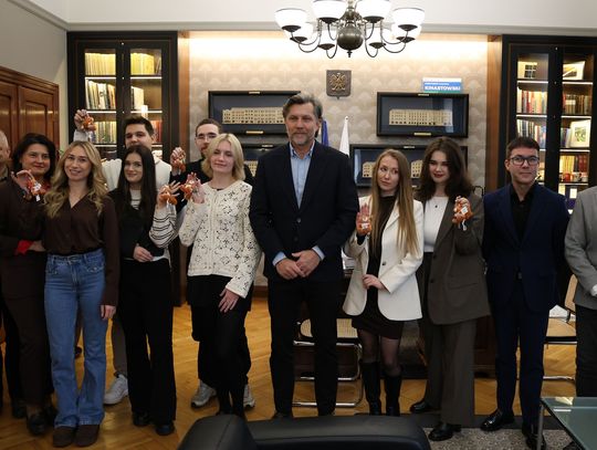 TAKI prezent na Mikołajki! Siedmioro młodych dostało mieszkania