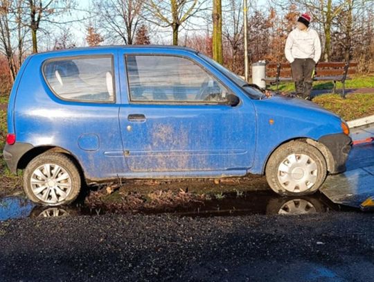 Takie auta będą zabierane z parkingu. Koszty pokryje właściciel Takie auta będą zabierane z parkingu. Koszty pokryje właściciel