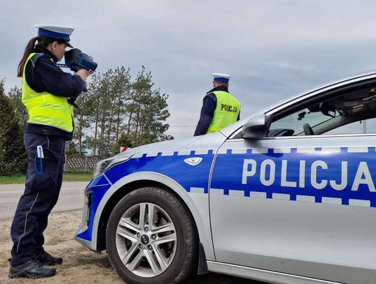 Takiej jazdy policjanci nie oglądają codziennie. 27-latek słono zapłacił za pośpiech