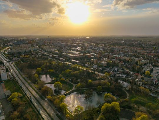 Te firmy szukają pracowników. 𝐆𝐈𝐄Ł𝐃𝐀 𝐏𝐑𝐀𝐂𝐘 z dużym wyborem