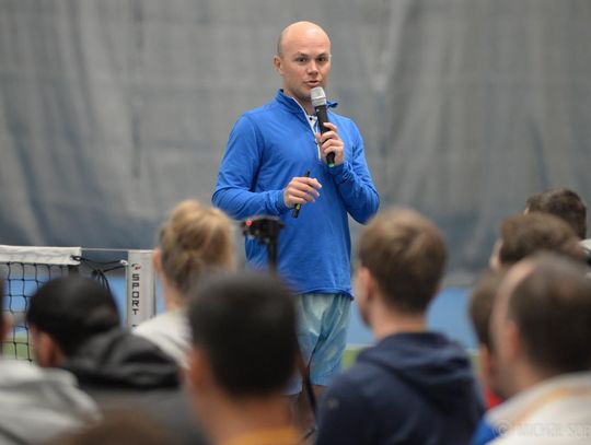 Tenisowe szkolenie. Ponad 200 trenerów na konferencji w Kaliszu (ZDJĘCIA)