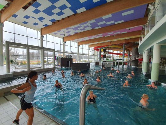 To masaż i ruch całego ciała. Boom na aqua aerobik ZDJĘCIA i WIDEO