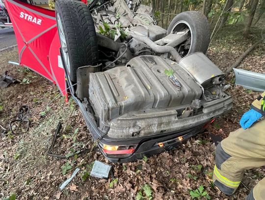 Tragedia w Brzezinach. Droga zablokowana AKTUALIZACJA, ZDJĘCIA