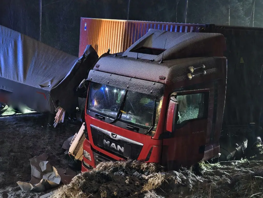 Trasa zablokowana. Poważny wypadek na skrzyżowaniu „krajówek” Trasa zablokowana. Poważny wypadek na skrzyżowaniu „krajówek”