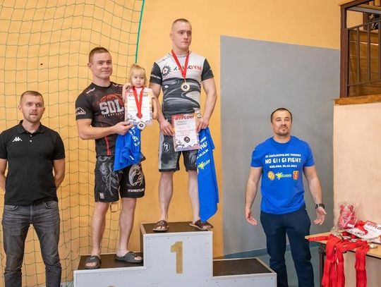 Triumf w Bielawie. Udany start zawodnika Kruk Gym