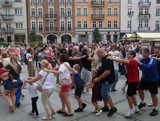Trzeciomajówka w Kaliszu. Koncert i potańcówka na Głównym Rynku