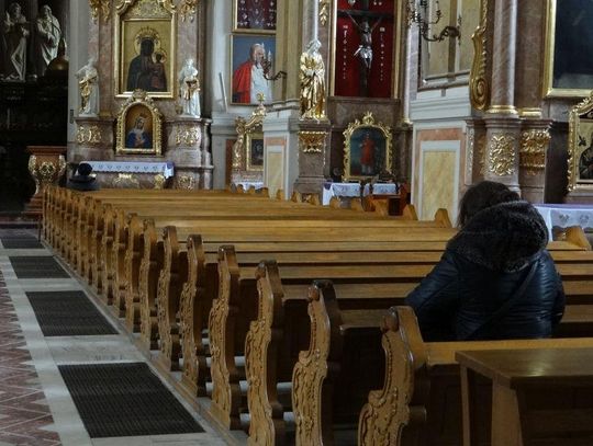 Tylko 44% katolików z diecezji kaliskiej chodzi do kościoła