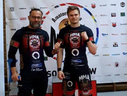 Tytuł obroniony. Kaliszanin Wiktor Cegła ponownie mistrzem Europy w MMA