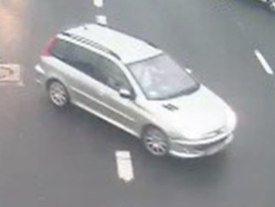Ucieczka z miejsca kolizji w Kaliszu. Trwają poszukiwania kierowcy Peugeota