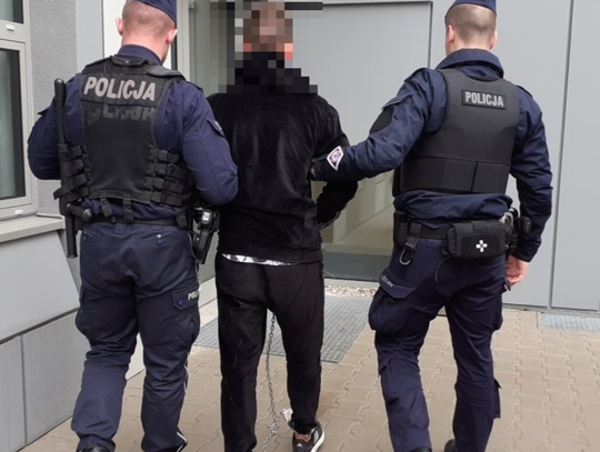 Ukrywali się setki kilometrów od Kalisza! Skuteczna akcja kaliskiej policji