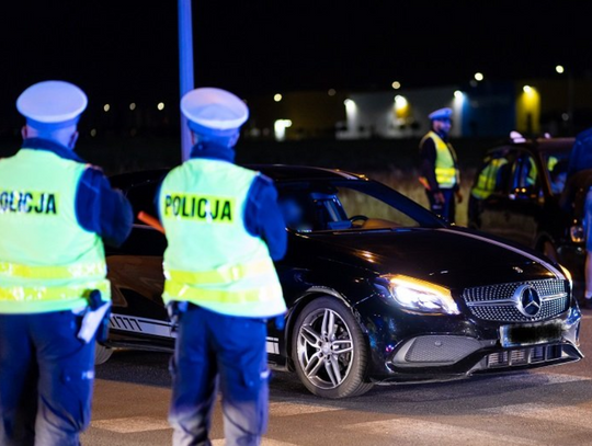 Ulica Łódzka jako tor wyścigowy? 25-latkowi coś się pomyliło