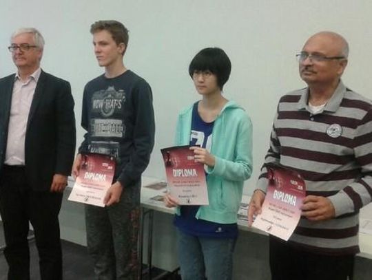W blitzu pierwszy, w rapidzie drugi. Szymon Skurniak na czeskim podium