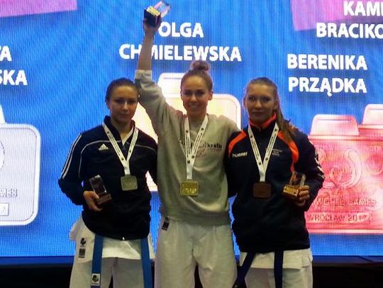 W kata i kumite na medal. Sukces zawodniczek Tornado