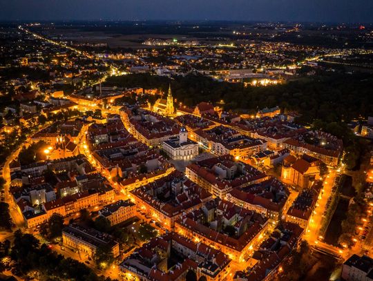 W tych firmach i zakładach brakuje rąk do pracy | 𝗡𝗢𝗪𝗔 𝐆𝐈𝐄Ł𝐃𝐀 𝐏𝐑𝐀𝐂𝐘
