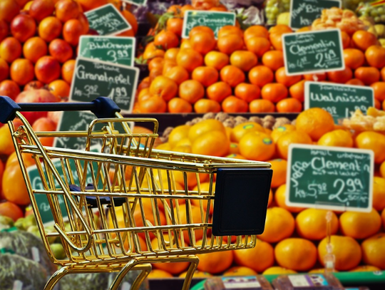 Walka na rynku supermarketów: triki sklepów spożywczych stosowane do przyciągania klientów