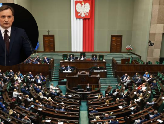 Większość Polaków uważa, że Zbigniew Ziobro nie powinien występować o azyl [SONDAŻ]