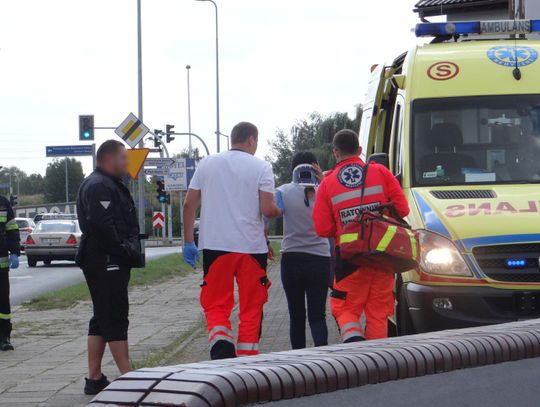 Wjechała na skrzyżowanie na czerwonym świetle ZDJĘCIA