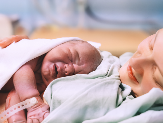 Wkrótce izby przyjęć zamienią się w porodówki. Położne są na NIE