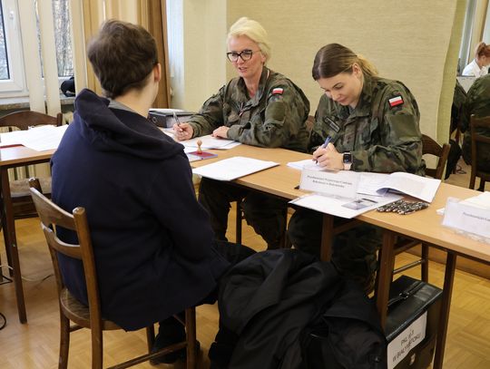 Wojsko wzywa. Dla tych roczników „stawiennictwo jest obowiązkowe” Wojsko wzywa. Dla tych roczników „stawiennictwo jest obowiązkowe”